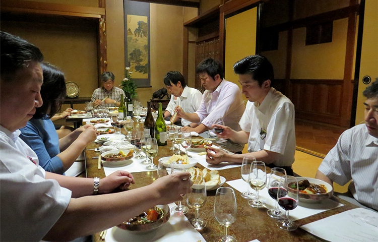 ワインを通して表現力向上