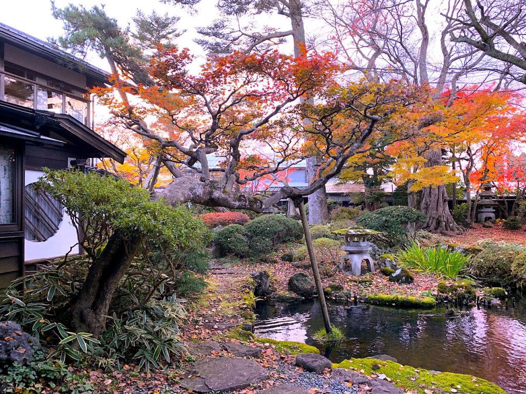 秋田の地酒　秀よし　紅葉観光２